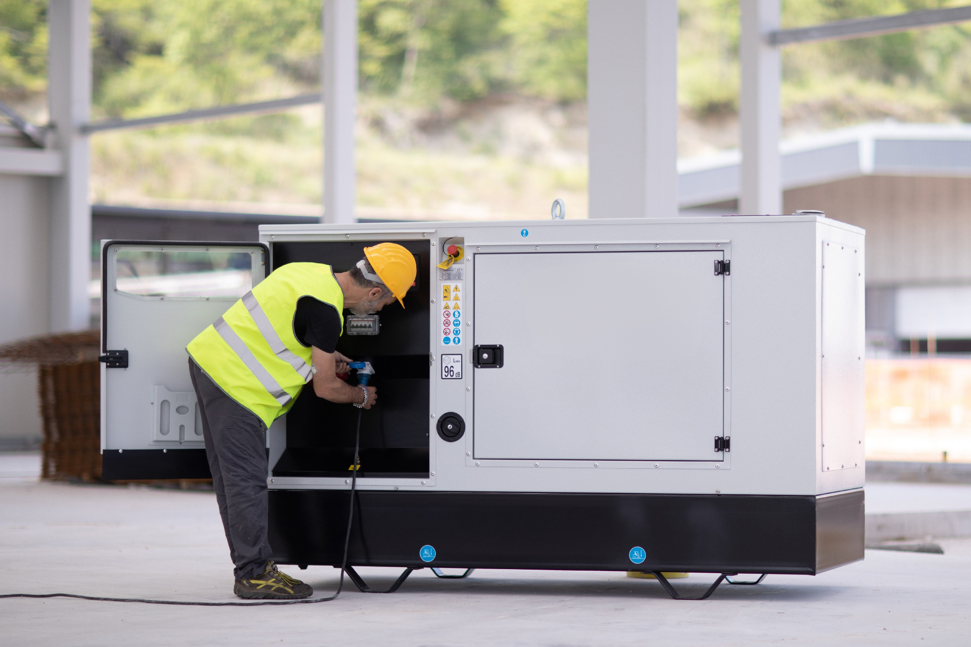 Servicetekniker från PWR Power på uppdrag
